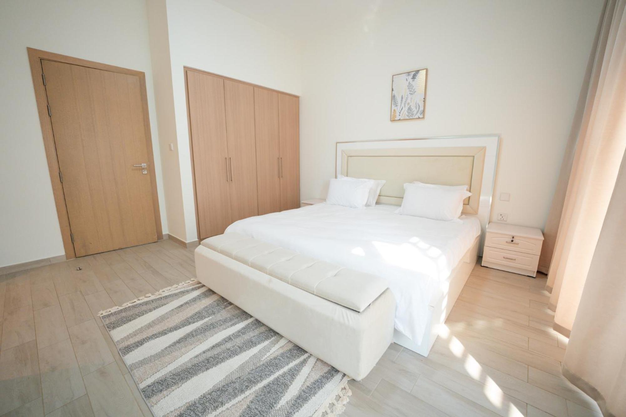 White By The Sea Villa