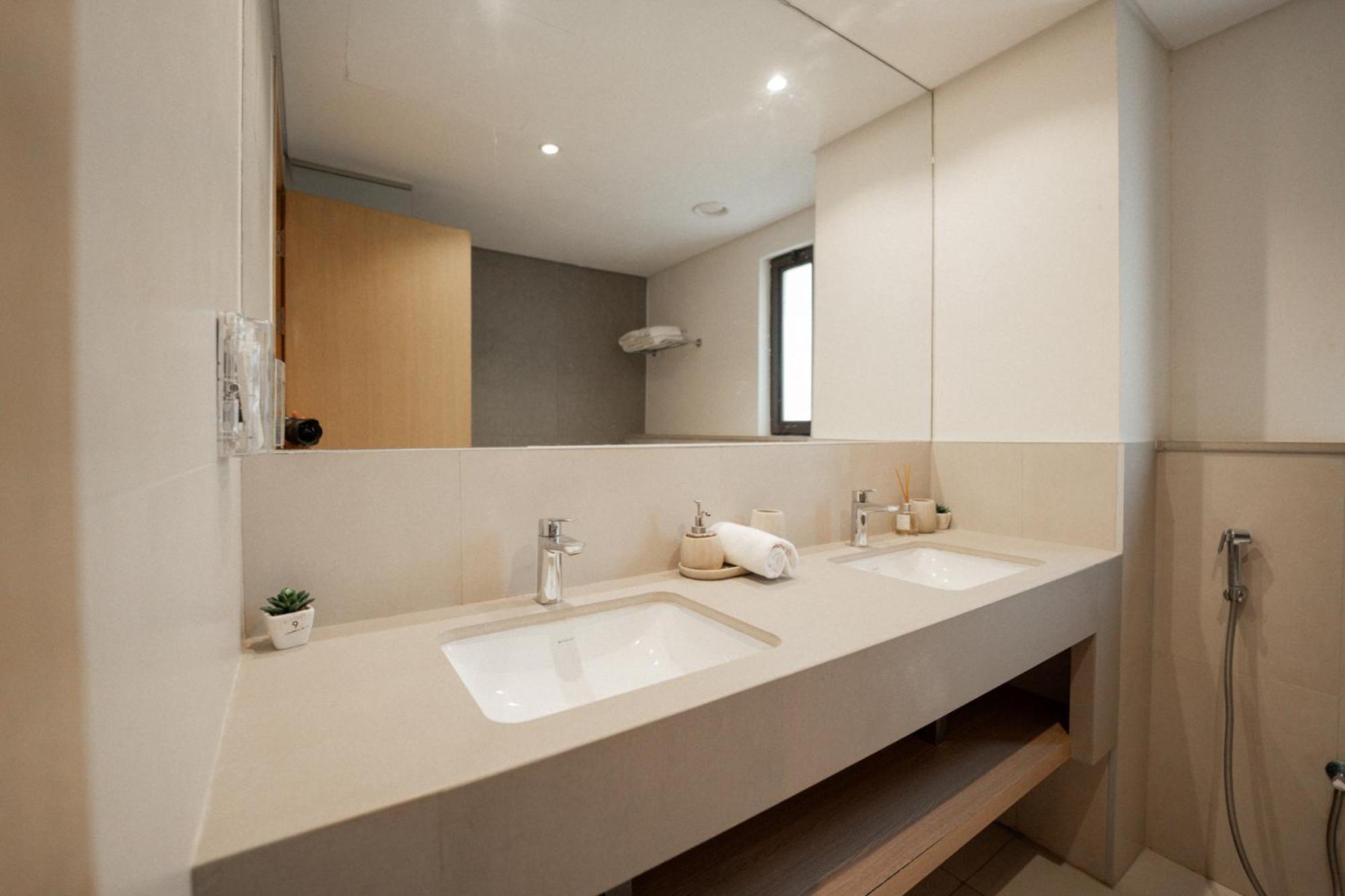 White By The Sea Villa